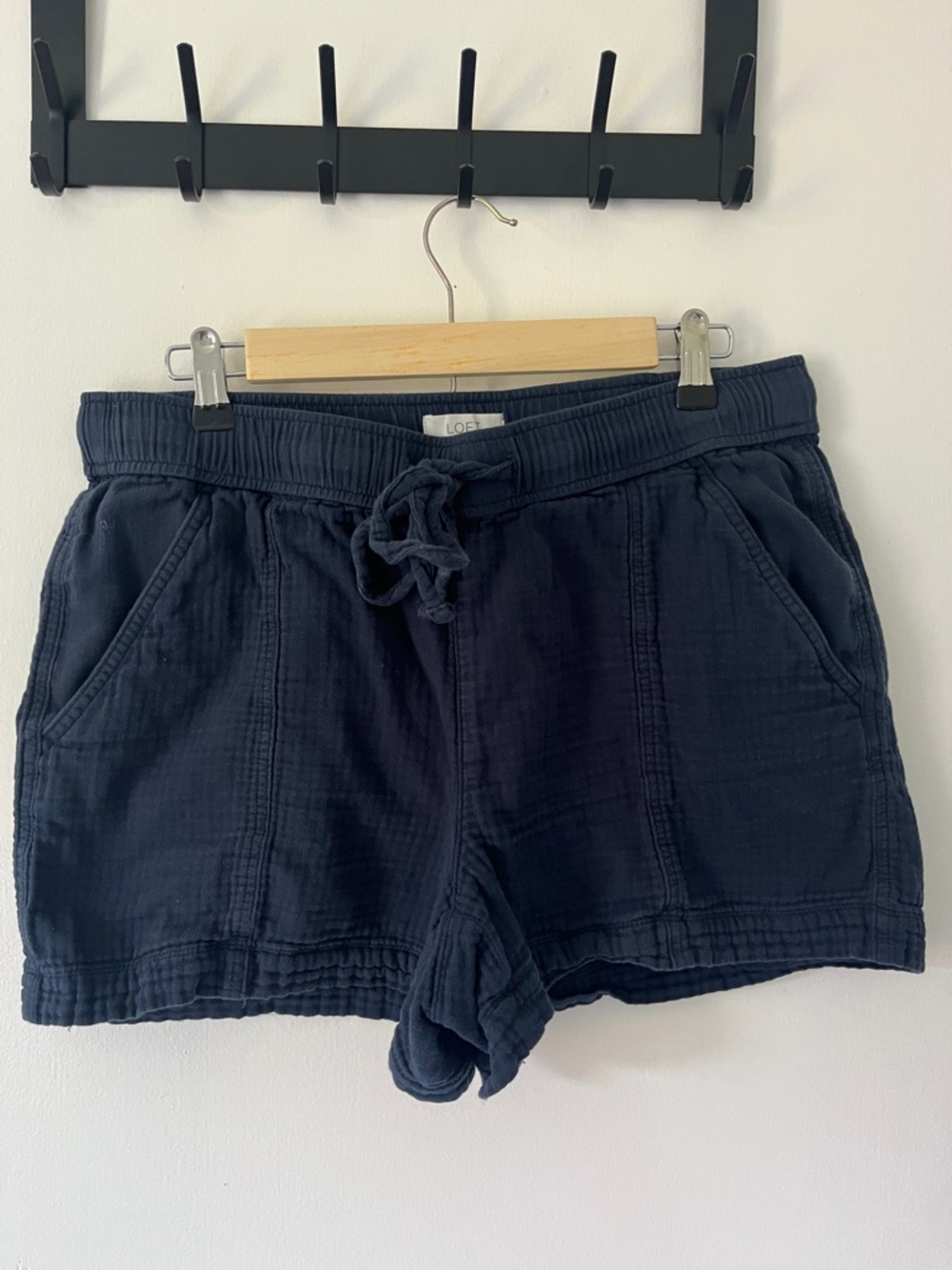 LOFT Navy Drawstring High-Waist Women’s Shorts - 100% cotton